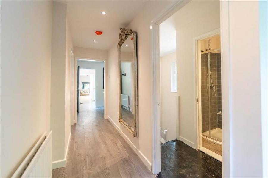 Glen Lane House, 3 Glen Road