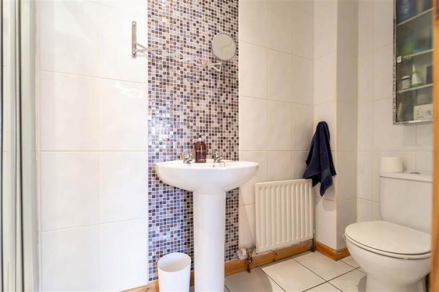 7B Bryansburn Gardens