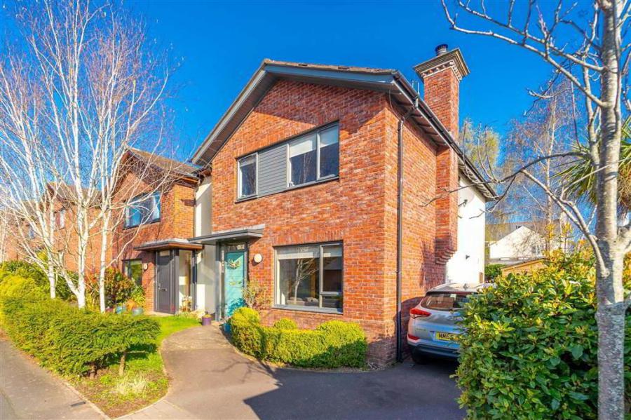 7B Bryansburn Gardens