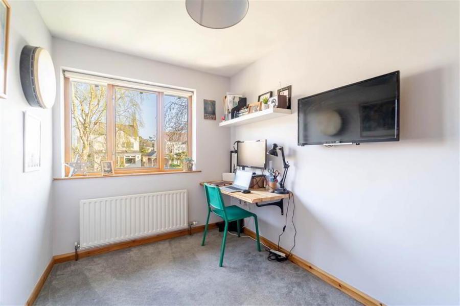 7B Bryansburn Gardens