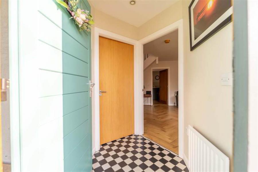 7B Bryansburn Gardens