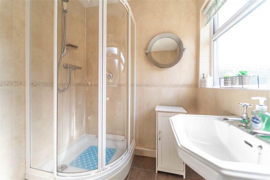 70 Ballymacormick Avenue