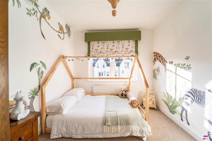 8 Tullynagardy Grove