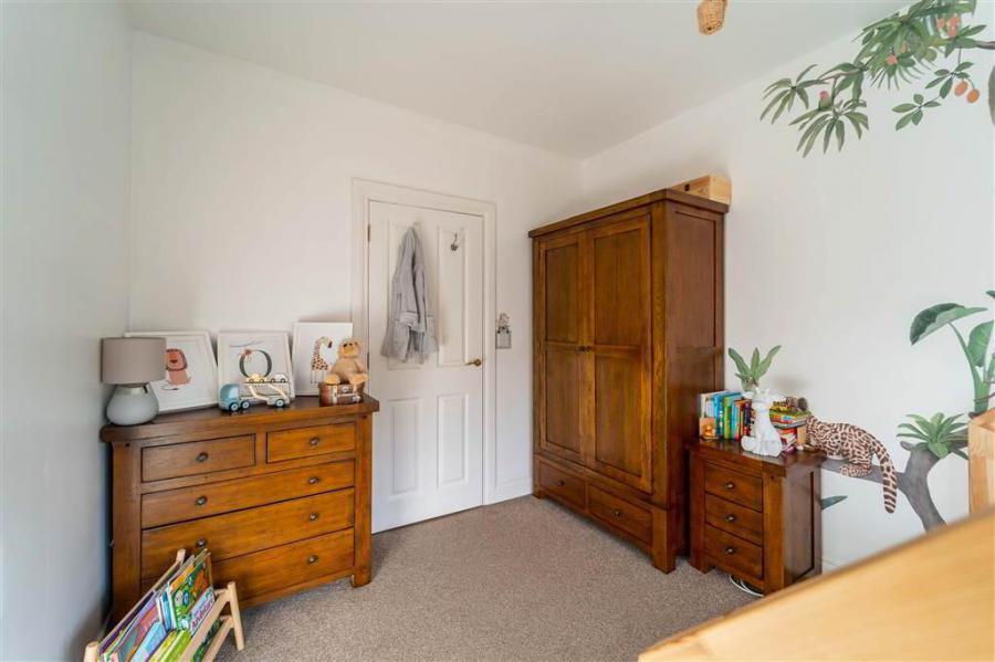 8 Tullynagardy Grove