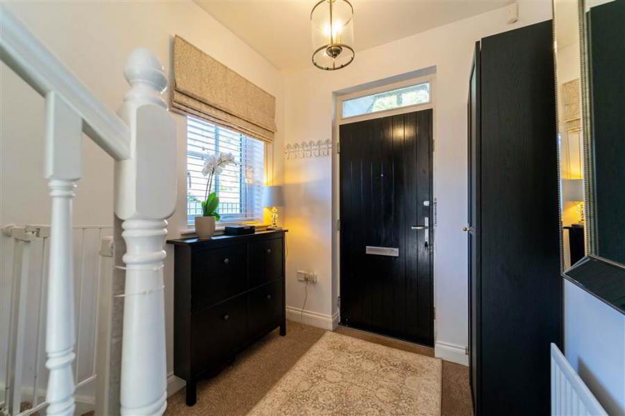 8 Tullynagardy Grove