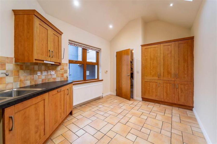 49A Killinchy Street