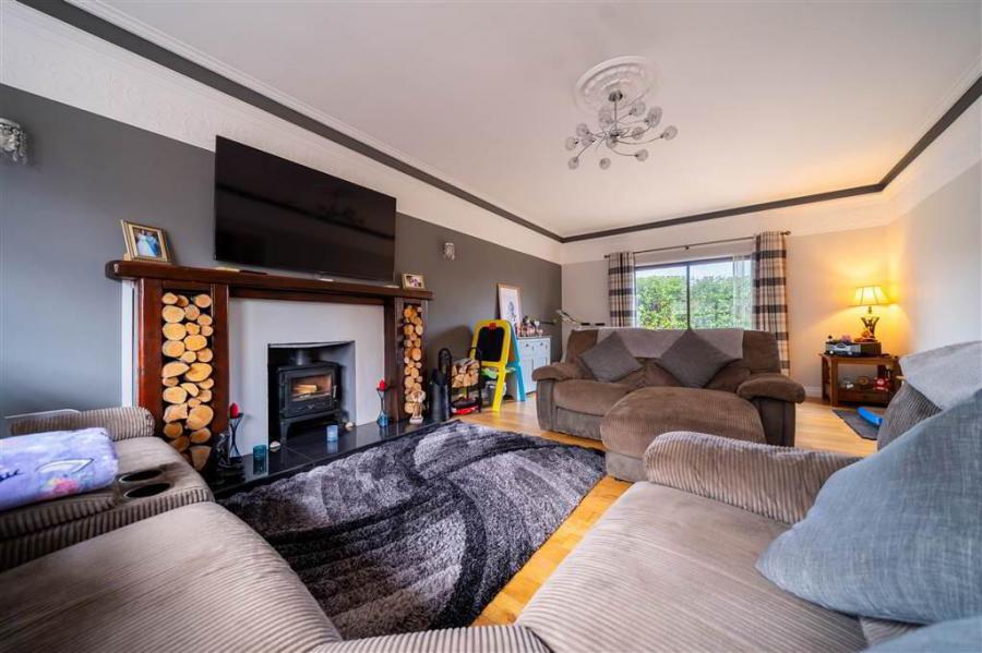 42 Cleland Park North