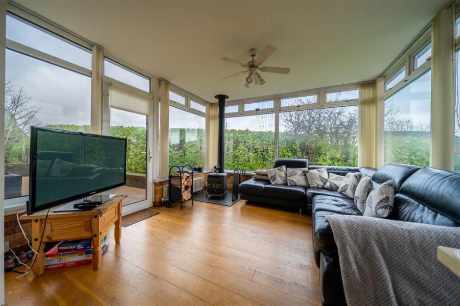 42 Cleland Park North