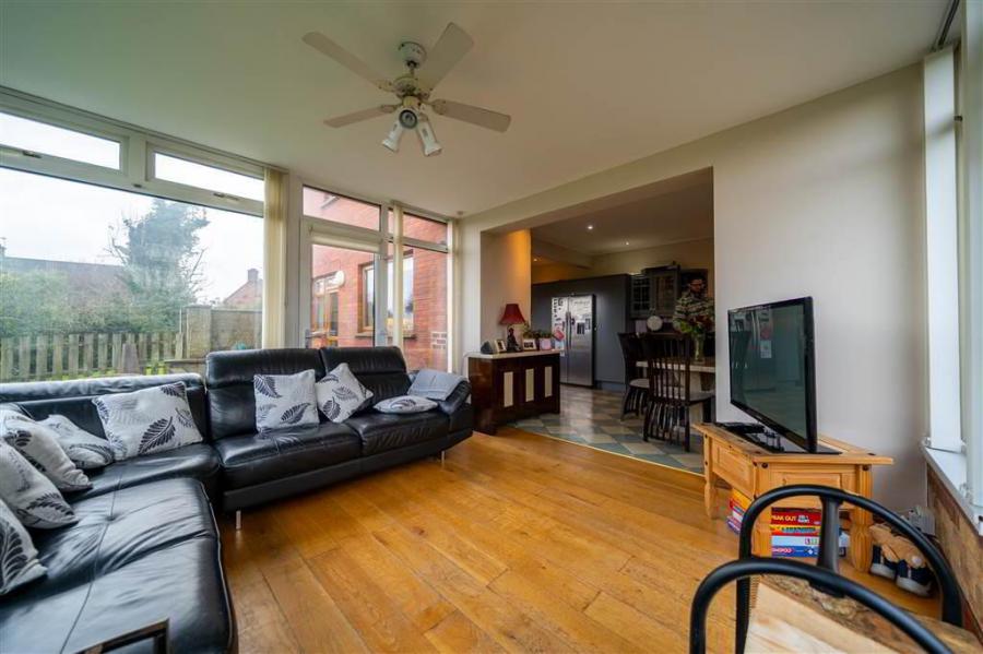 42 Cleland Park North