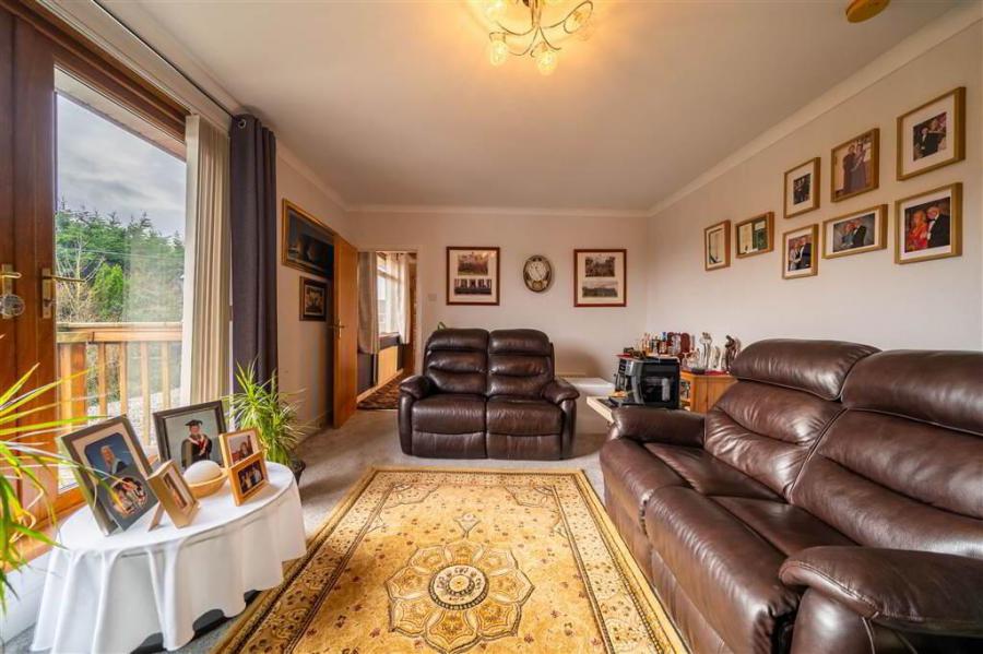 42 Cleland Park North