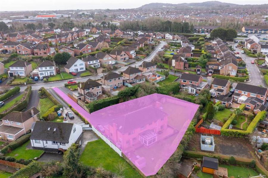 42 Cleland Park North