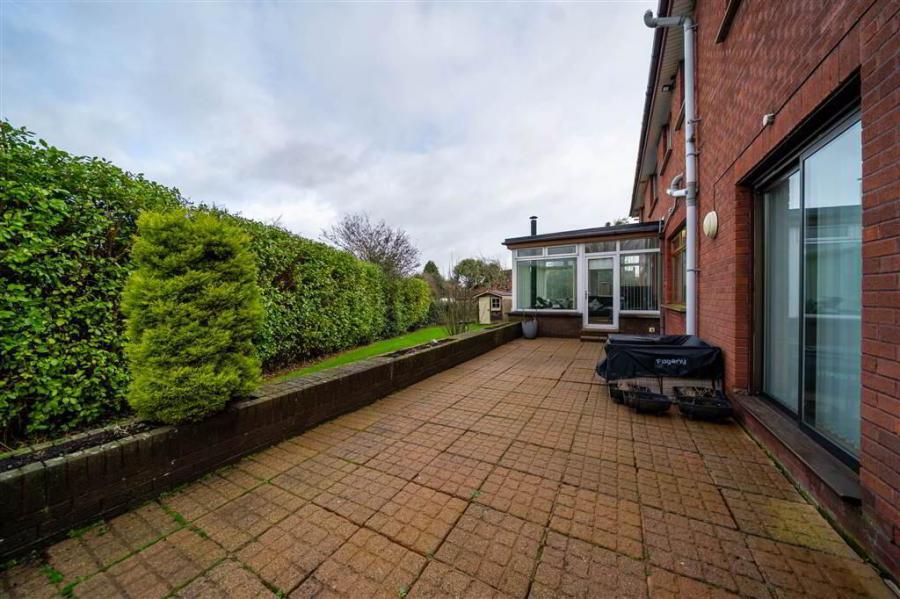 42 Cleland Park North