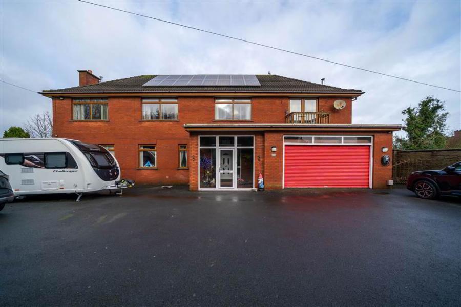 42 Cleland Park North