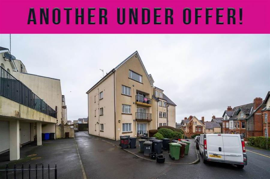 9- 4 Princetown Avenue