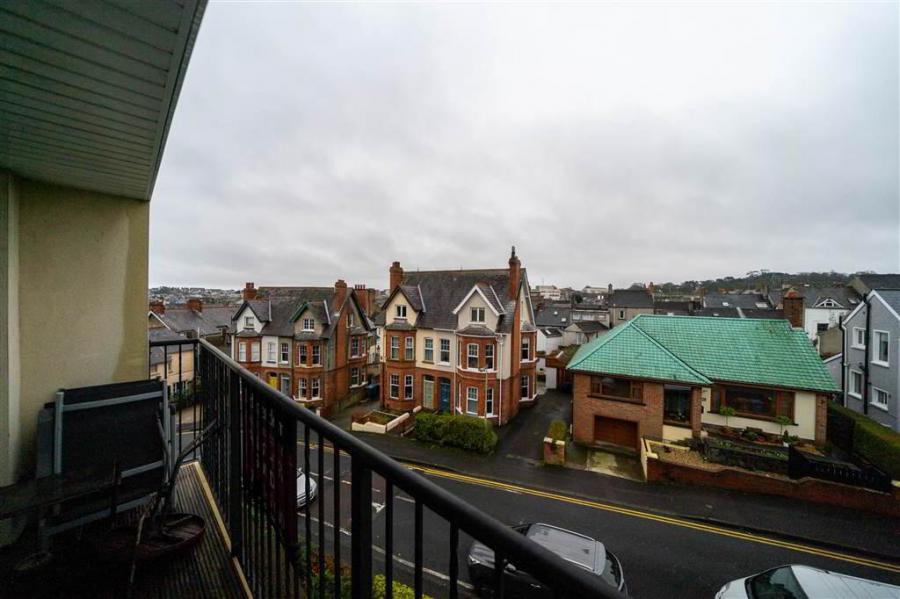 9- 4 Princetown Avenue