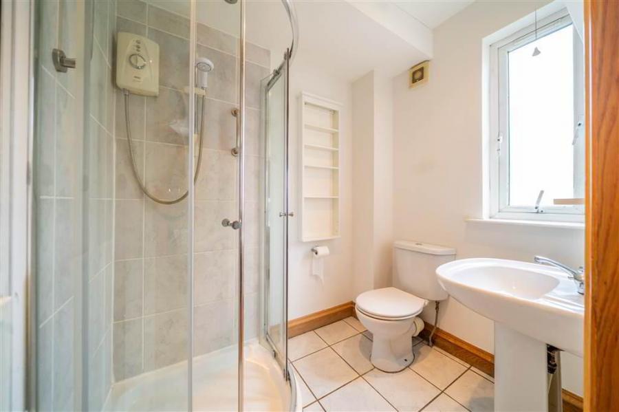 9- 4 Princetown Avenue