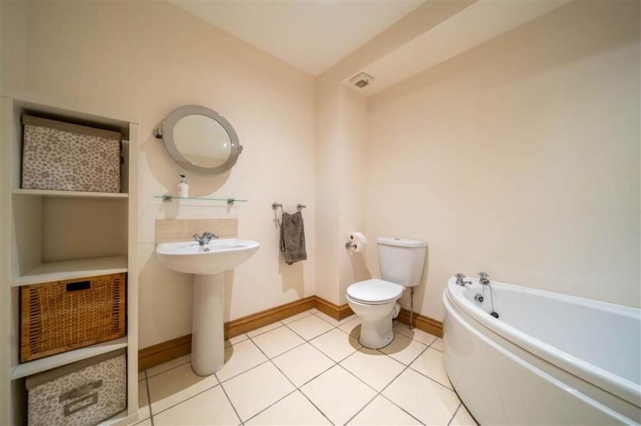 9- 4 Princetown Avenue