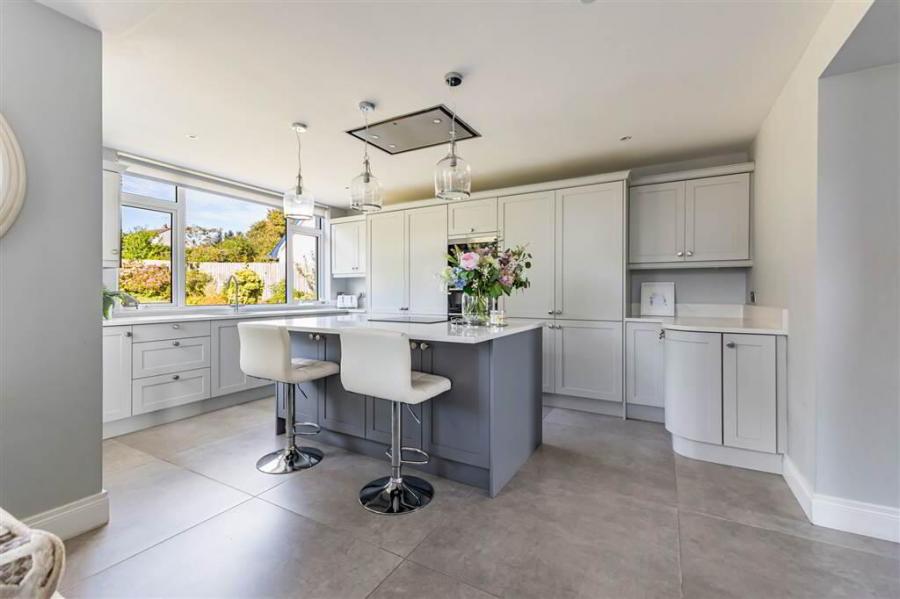 Ayresfield, 158 Warren Road