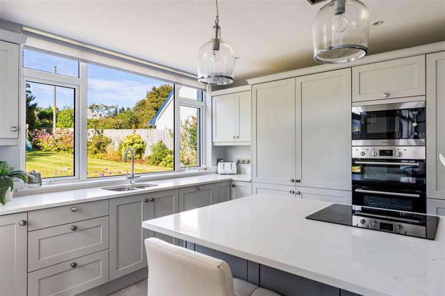 Ayresfield, 158 Warren Road