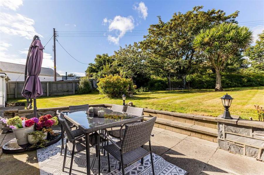 Ayresfield, 158 Warren Road