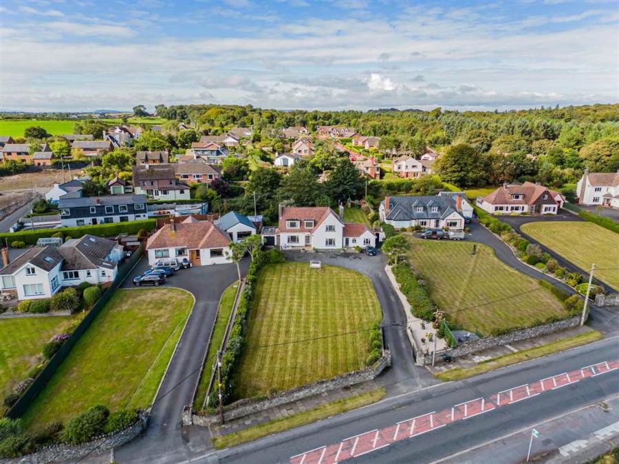 Ayresfield, 158 Warren Road