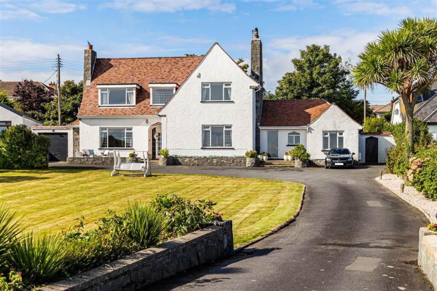 Ayresfield, 158 Warren Road