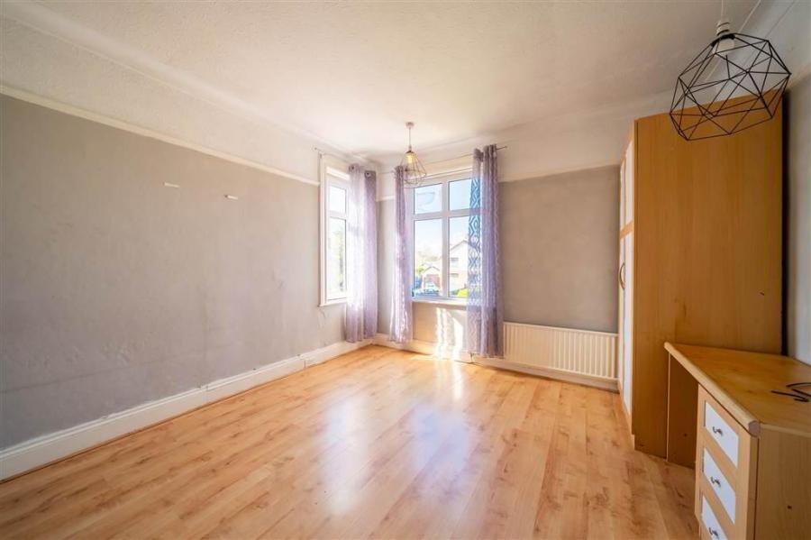 20 Sandringham Drive