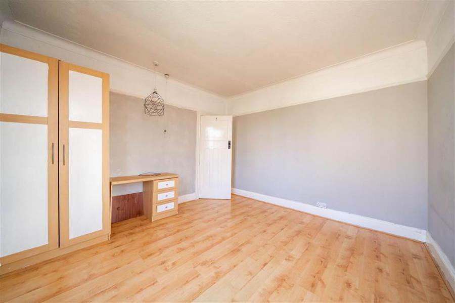 20 Sandringham Drive