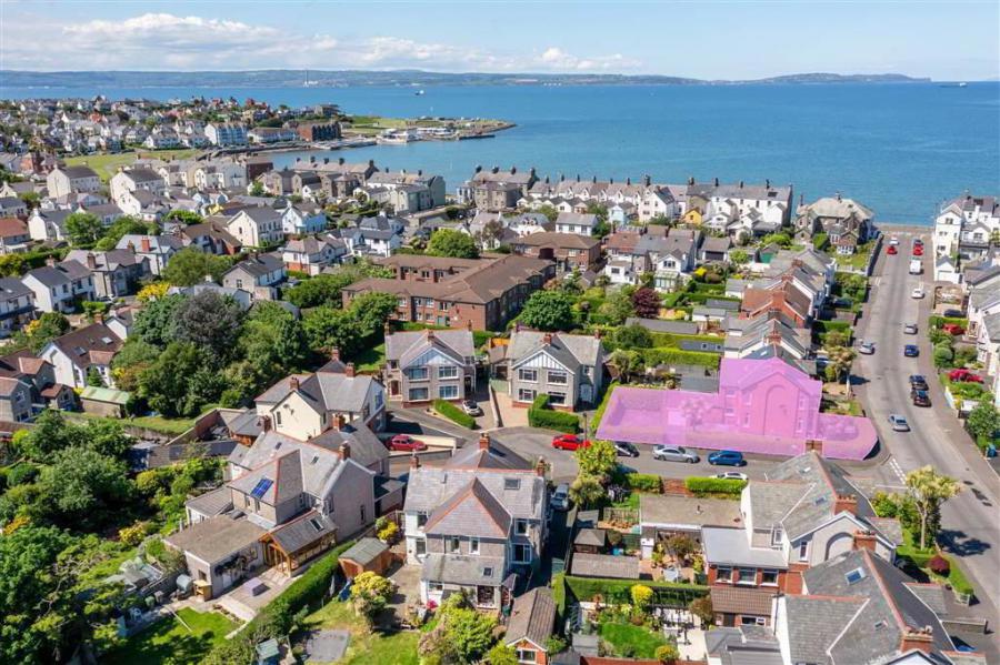 20 Sandringham Drive