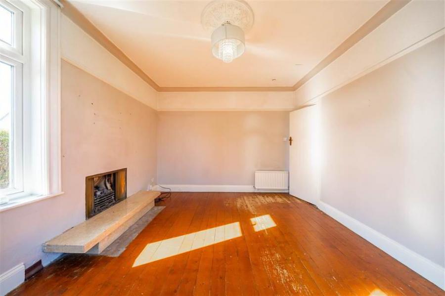 20 Sandringham Drive