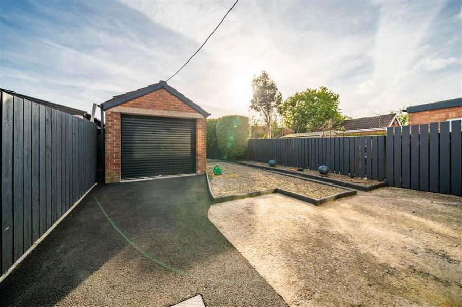 40 Westburn Crescent