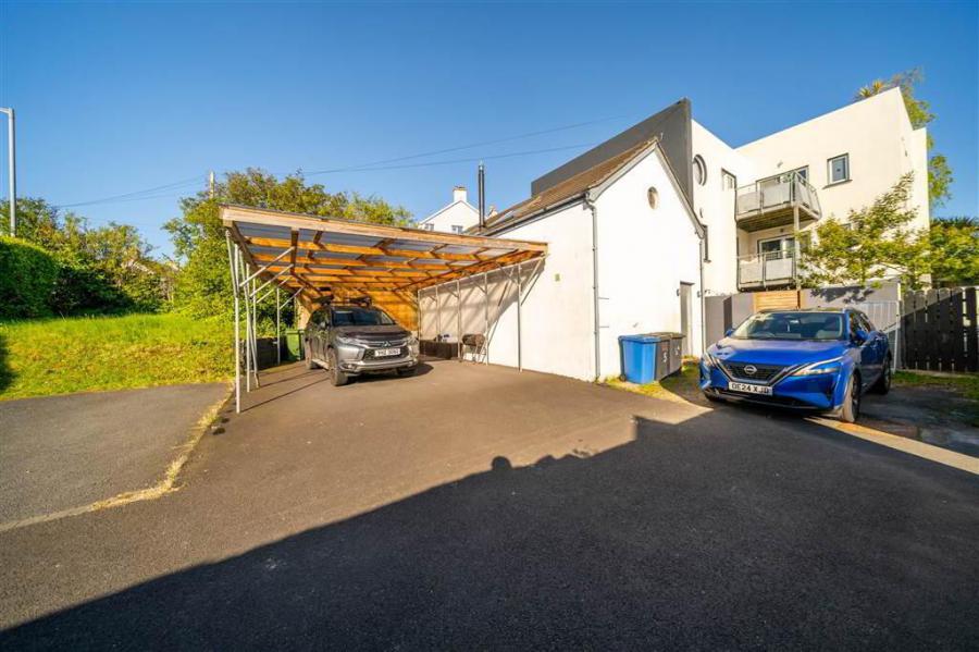3 Princetown Road