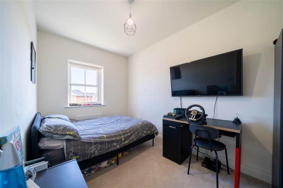 23 Helens Wood Crescent