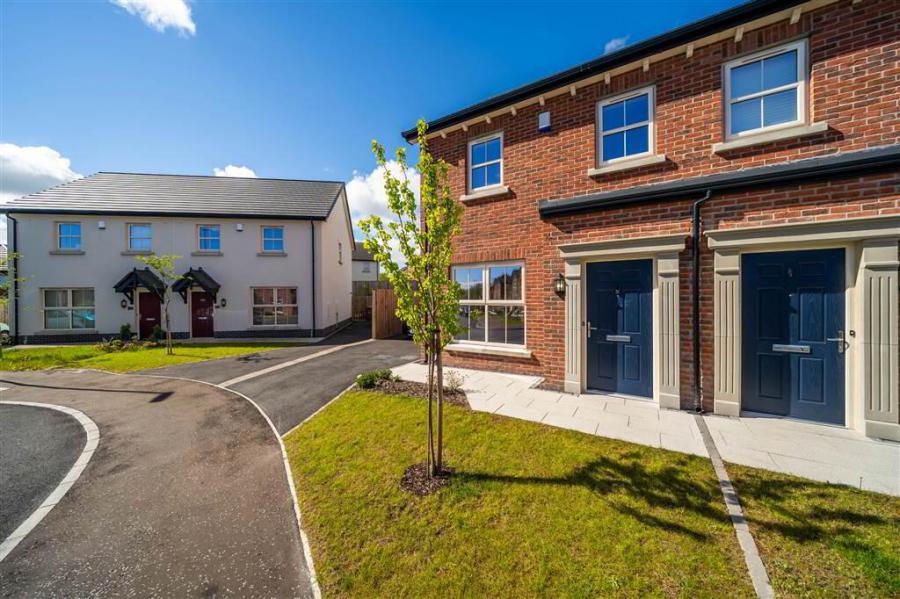 23 Helens Wood Crescent