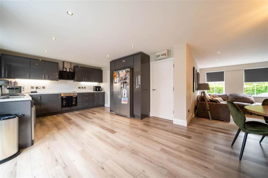 27 Cornmill Avenue