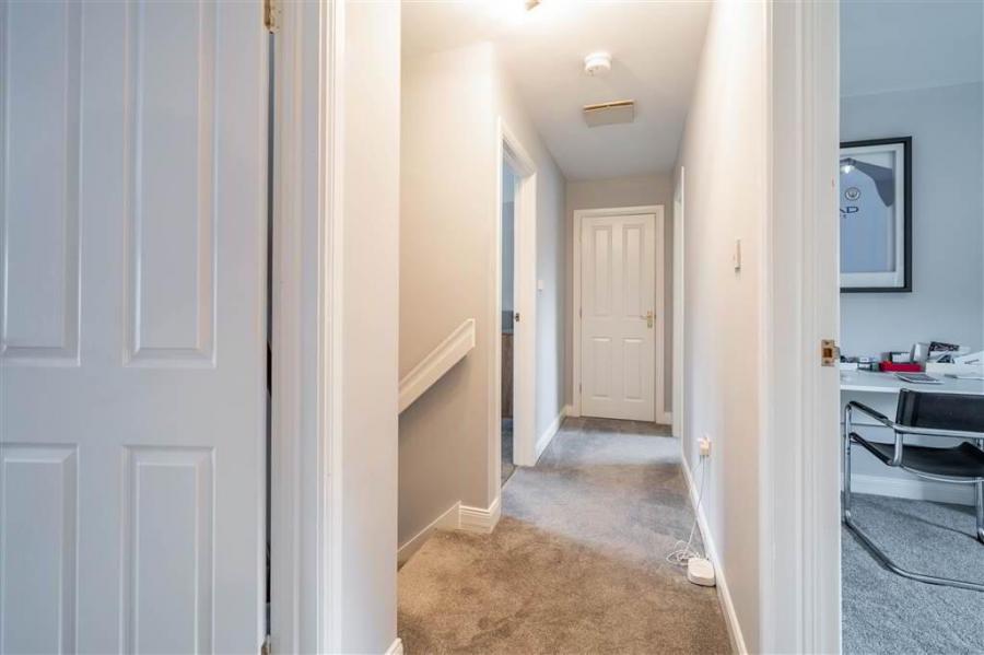27 Cornmill Avenue