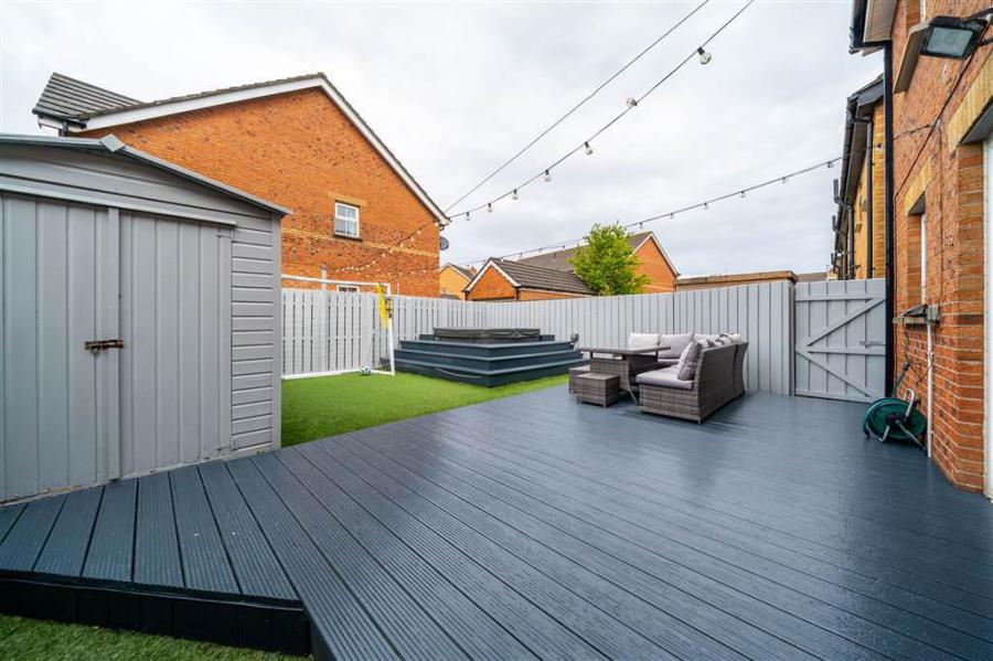 27 Cornmill Avenue