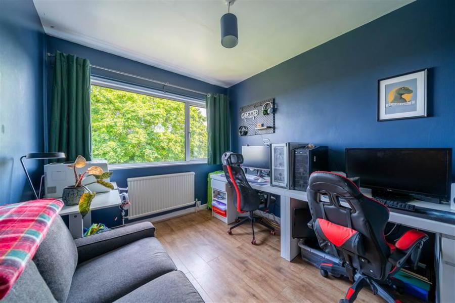 10 Ardmore Gardens
