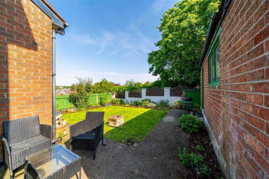 10 Ardmore Gardens