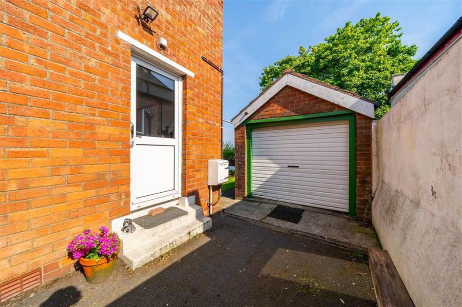 10 Ardmore Gardens