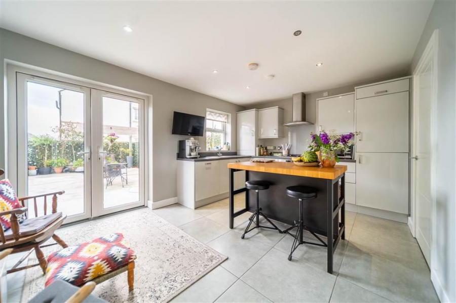 14 Rocklyn Drive