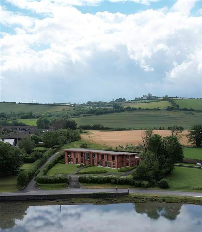 Waters Edge, 107 Whiterock Bay