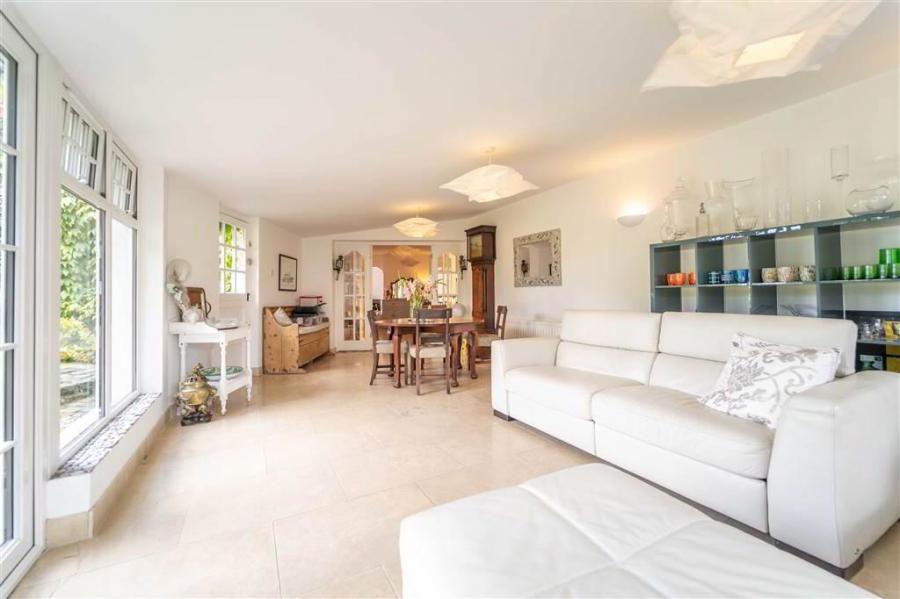 Belvedere Lodge, 53 High Bangor Road