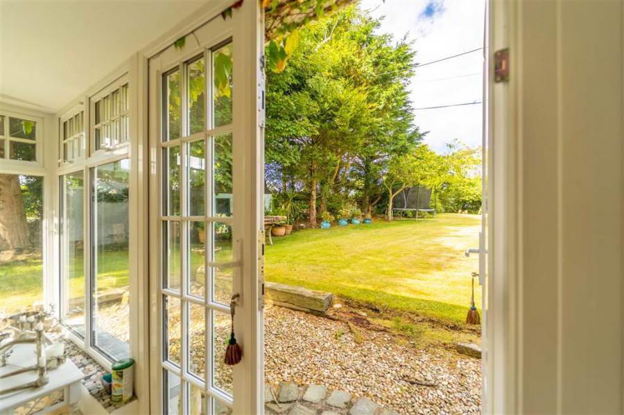 Belvedere Lodge, 53 High Bangor Road