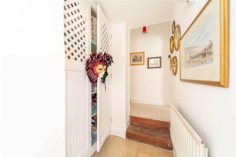 Belvedere Lodge, 53 High Bangor Road