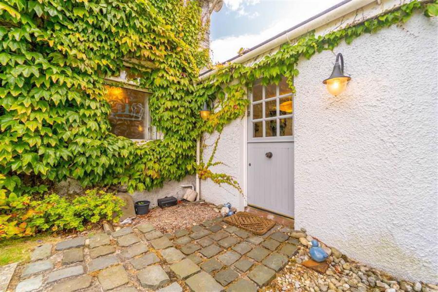 Belvedere Lodge, 53 High Bangor Road