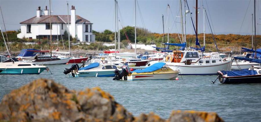 8 Andrews Shorefield