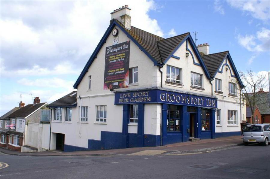 8 Andrews Shorefield