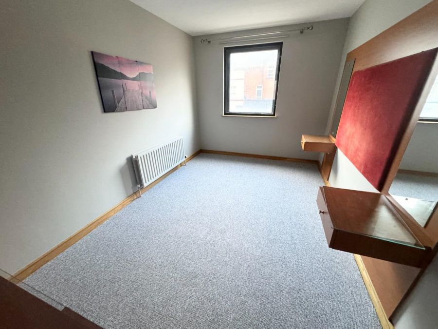 401, College Place Strand Road