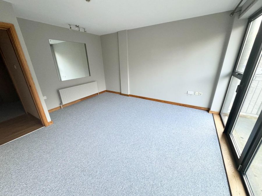 401, College Place Strand Road